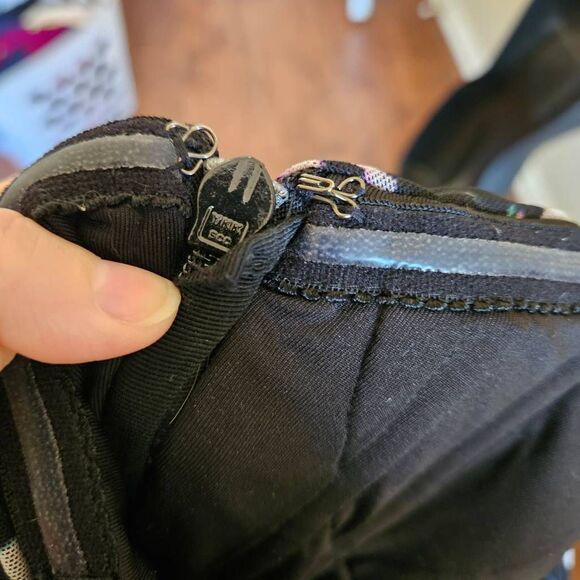 BCBGMaxAzria Winnie Bodycon Dress - Picture 7 of 9